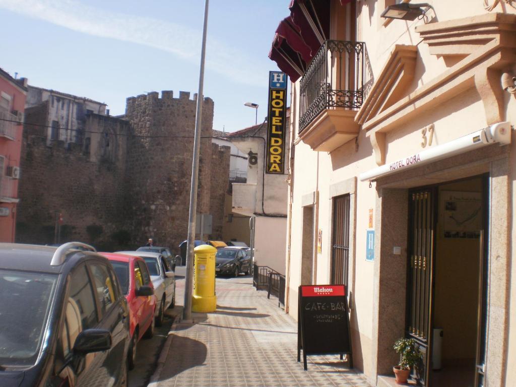 Hotel Dora Plasencia Exterior foto