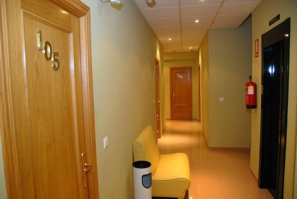 Hotel Dora Plasencia Exterior foto